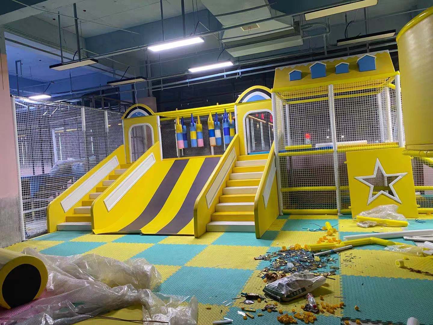 大型室内儿童游乐场开办条件有哪些? - 郑州汉林游乐设备制造有限公司